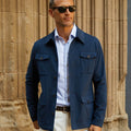 Appearance-An-Ivy-Brushed-Cotton-Safari-Jacket-Jakke-Shirt-Skjortejakke-Overshirt-Navy-Bomuld-Lommer-Knapper-Herre-Maend-Men-Field-Jeans-Skjorte-Business-Kontor-Casual-Jeans
