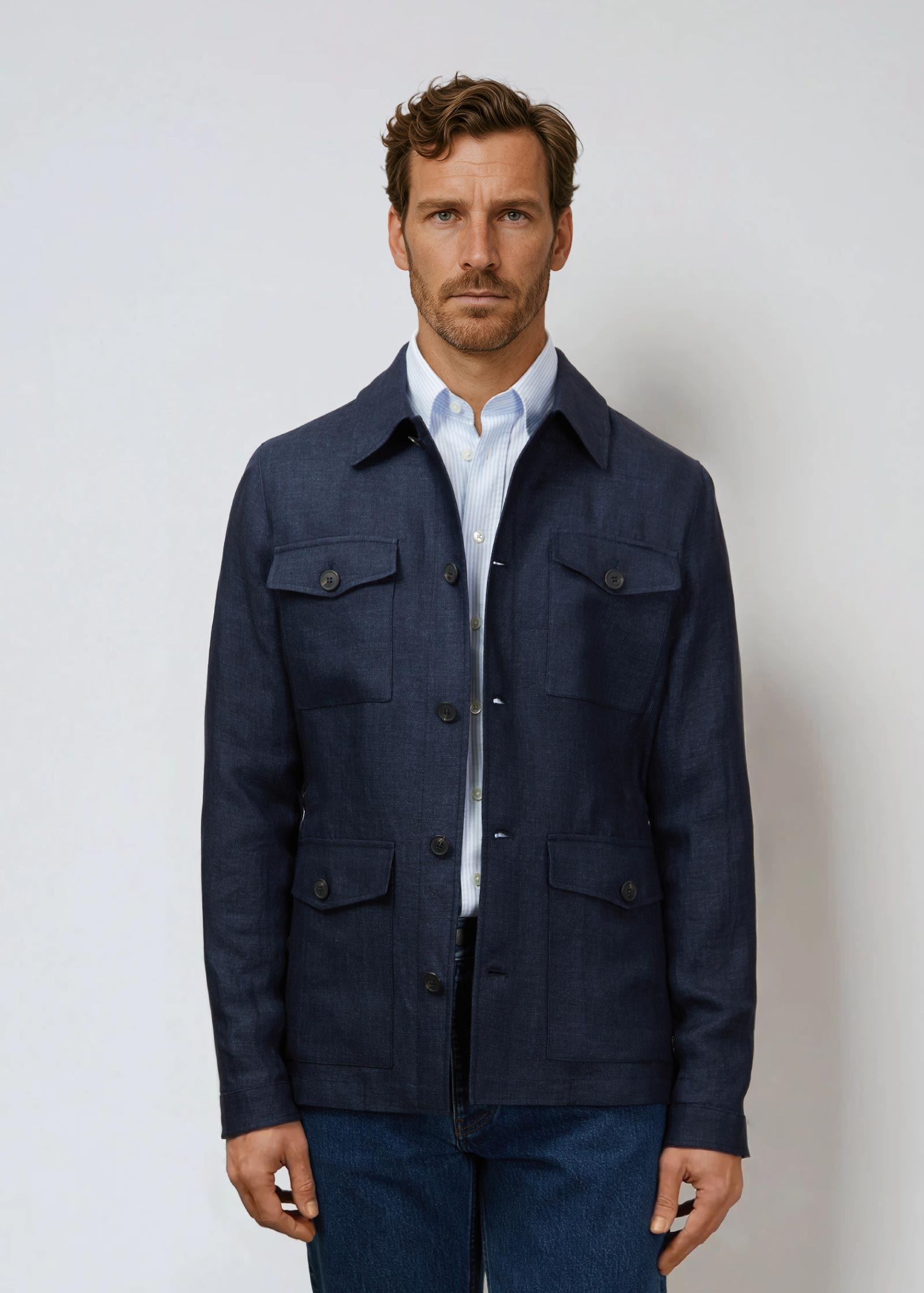 Appearance-An-Ivy-Blå-Navy-Linen-Safari-Jacket-Jakke-Shirt-Skjortejakke-Overshirt-Navy-Hoer-Lommer-Knapper-Herre-Maend-Men-Field-Oxford-Skjorte-Jeans