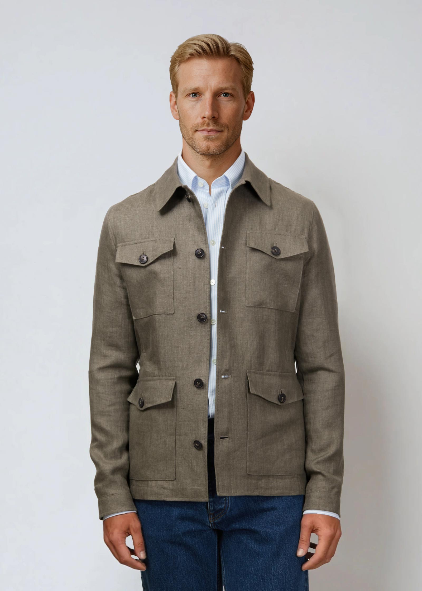 Appearance-An-Ivy-Linen-Safari-Jacket-Jakke-Shirt-Skjortejakke-Overshirt-Olive-Green-Groen-Hoer-Lommer-Knapper-Herre-Maend-Men-Field-Skjorte-Jeans