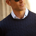 Appearance-An-Ivy-Merino-Cable-Sweater-Troeje-Strik-Striktroeje-Dark-Navy-Moerkeblaa-Blaa-Kabel-Knit-Uld-Wool-Herre-Maend