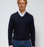 Appearance-An-Ivy-Merino-Pullover-V-Neck-Hals-Sweater-Troeje-Strik-Striktroeje-Knit-Uld-Wool-Blaa-Navy-Moerkeblaa-Herre-Maend
