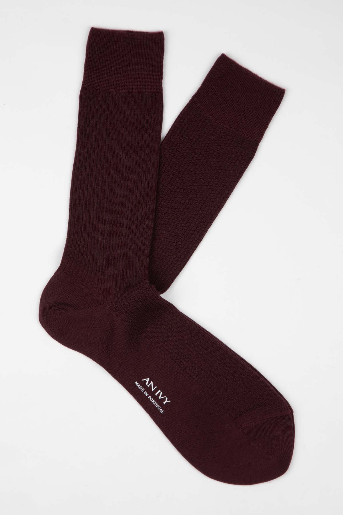 Appearance-An-Ivy-Merino-Ribbed-Socks-Sokker-Ribbede-Maend-Herre-Stroemper-Men-Bugundy-Moerke-Roed-Lilla-Uld-Wool-Jeans-Sorte-Loafers