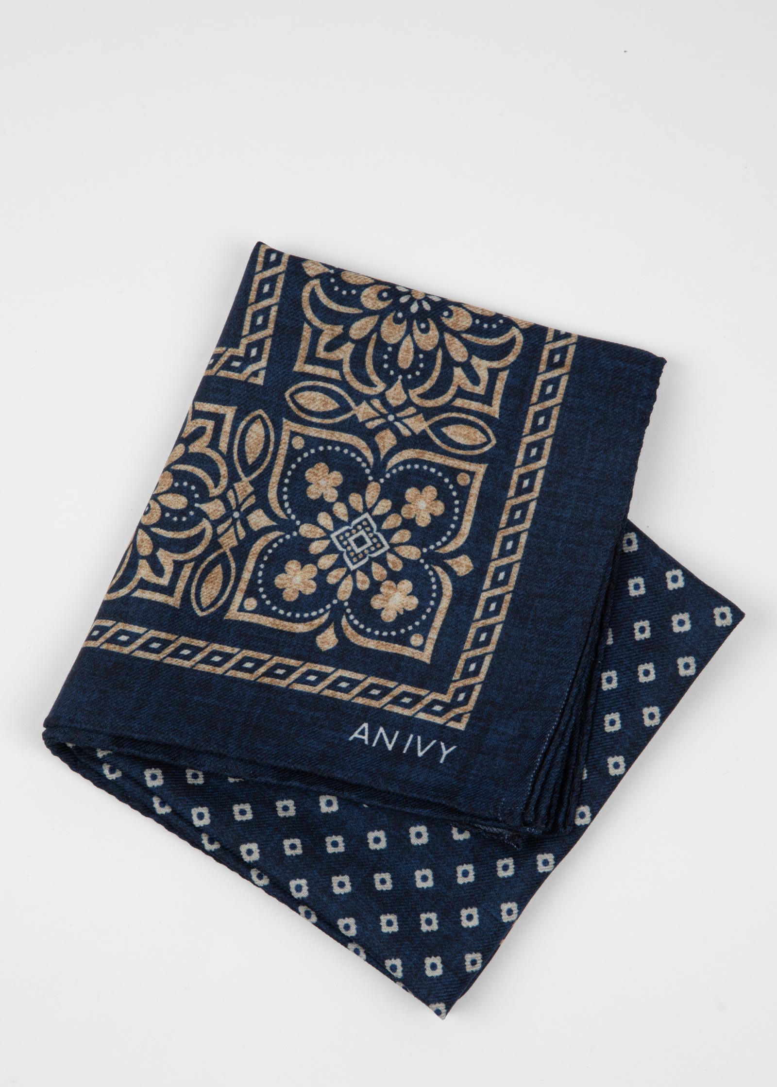 Appearance-An-Ivy-Navy-Flower-Artisan-Cube-Bandana-Scarf-Uld-Wool-Herre-Maend-Men-Moerke-Blaa