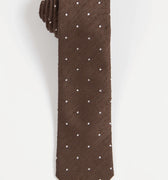 Appearance-An-Ivy-Slips-Tie-Brown-Shantung-Silk-Silke-Brun-Moerkebrun-Herre-Maend-Men-Herretoej-Prikker-Dots-Prikket-Hvid-White