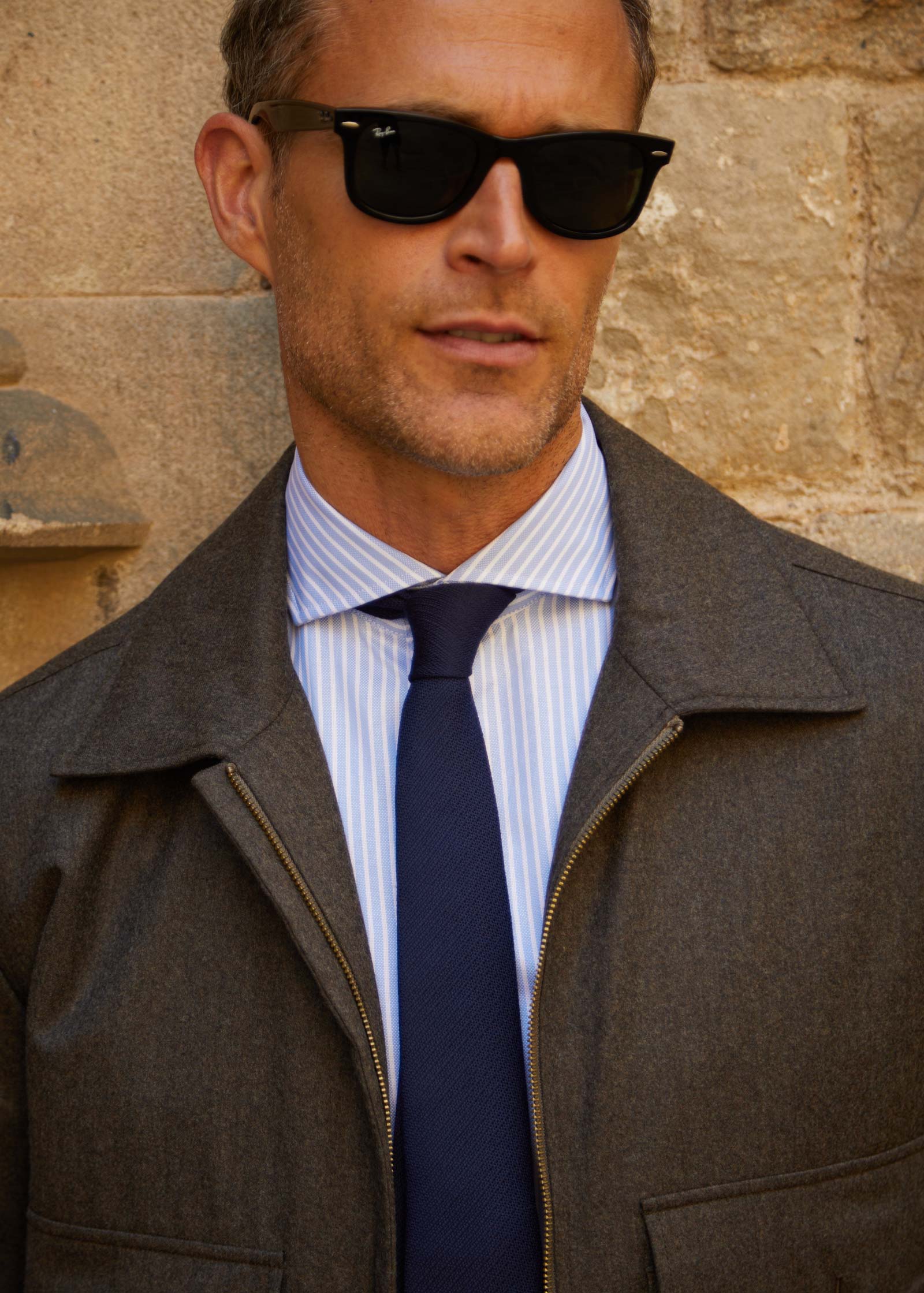 Appearance-An-Ivy-Slips-Tie-Navy-Wool-Uld-Silk-Silke-Blaa-Moerkeblaa-Herre-Maend-Men-Herretoej-Tekstur-Struktur-Structure-Texture