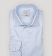 Appearance-An-Ivy-Twill-Dress-Skjorte-Shirt-Herre-Maend-Toej-Herretoej-Cutaway-Bomuld-Business-Blaa-Blue-Lyseblaa-Light-Deep-Texture-Knap-Perlemor